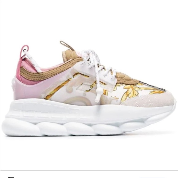 Versace chain reaction